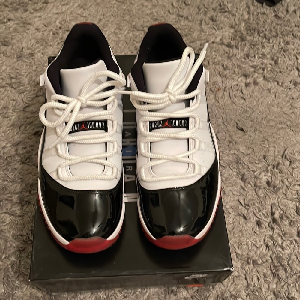 Jordan 11 lows bred